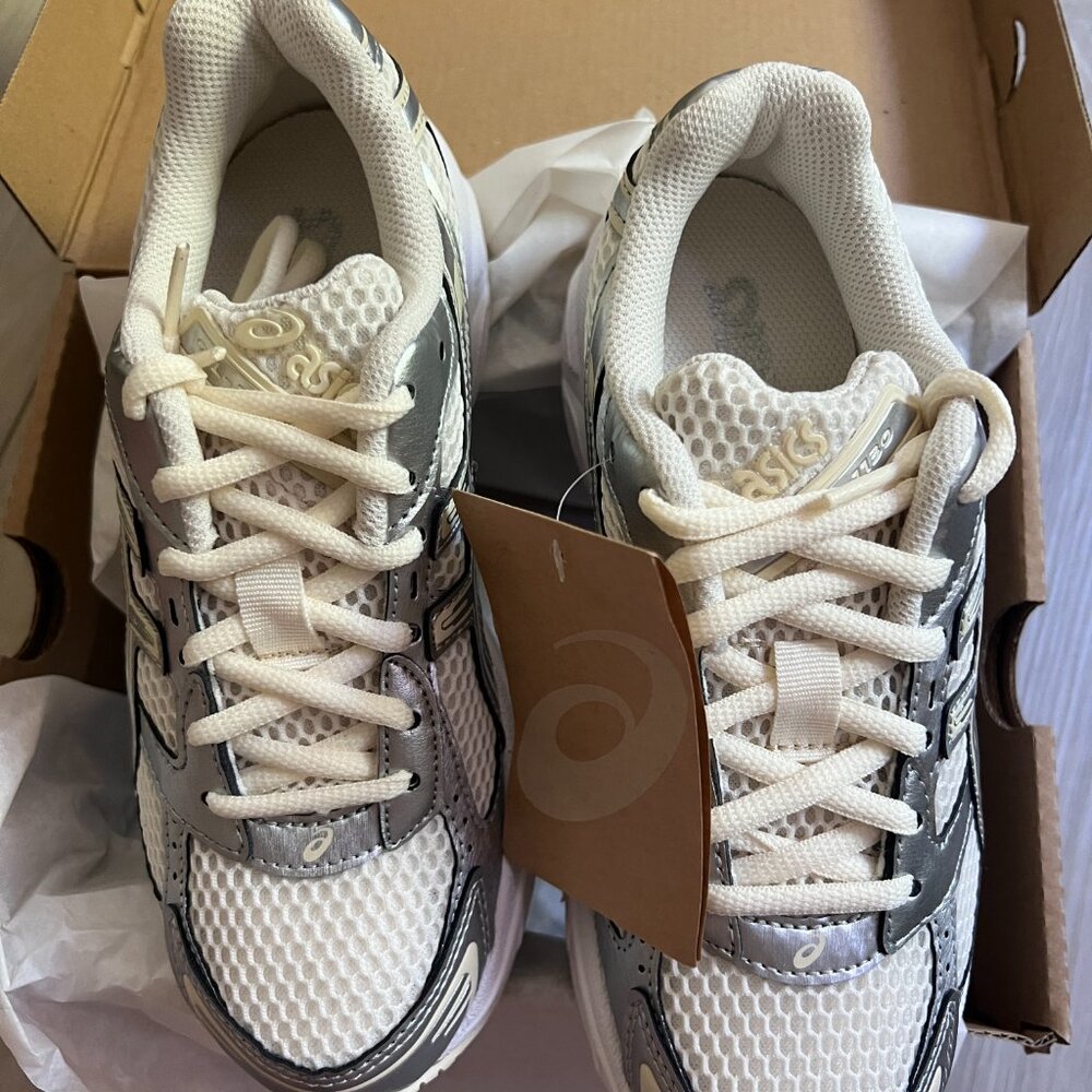 ASICS GEL 1130 Silver and Cream NWT - Picture 3 of 5